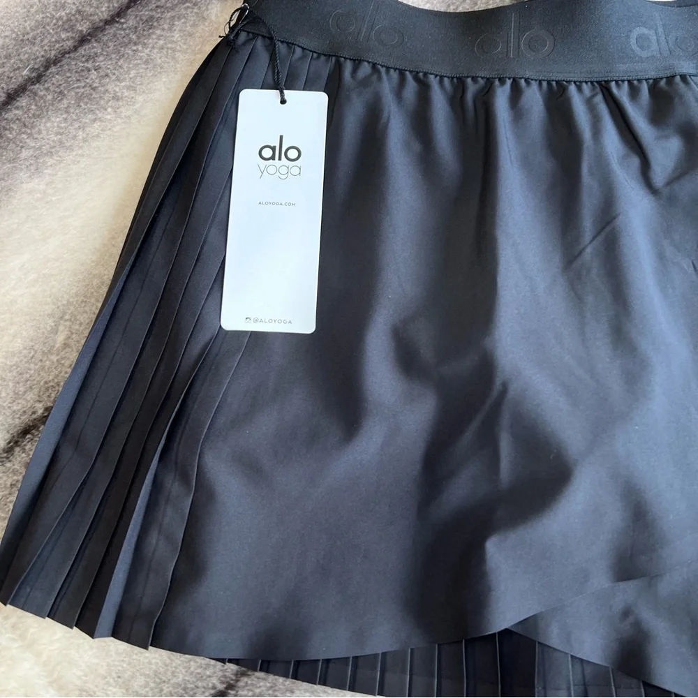 ALO Yoga sporty pleated